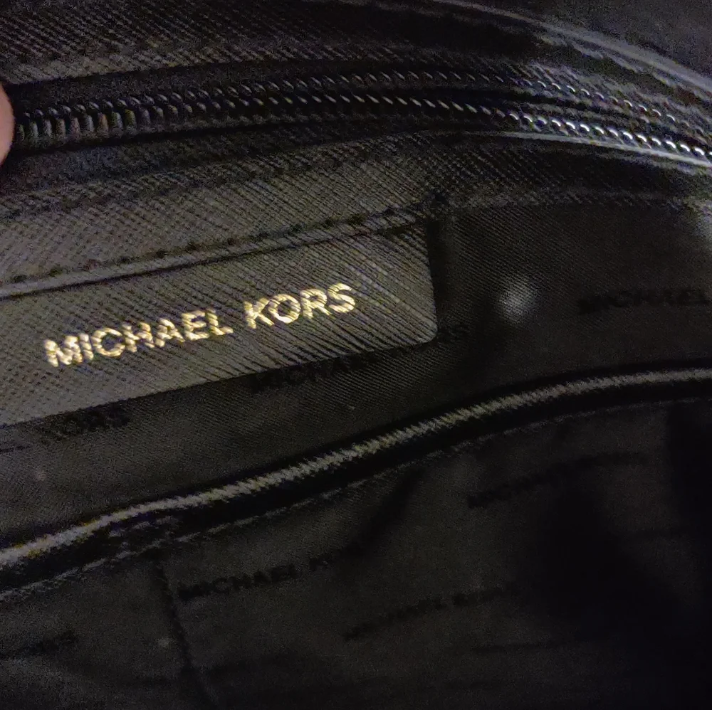 🔥🩷Sale!!! NWT Michael Kors Jet Set Large Saffiano leather top zip tote - Picture 10 of 16